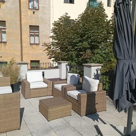 Rezidence Dlouha 17 3*